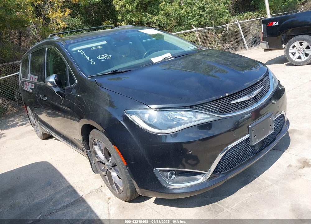 2017 CHRYSLER PACIFICA LIMITED VIN: 2C4RC1GG0HR602860
