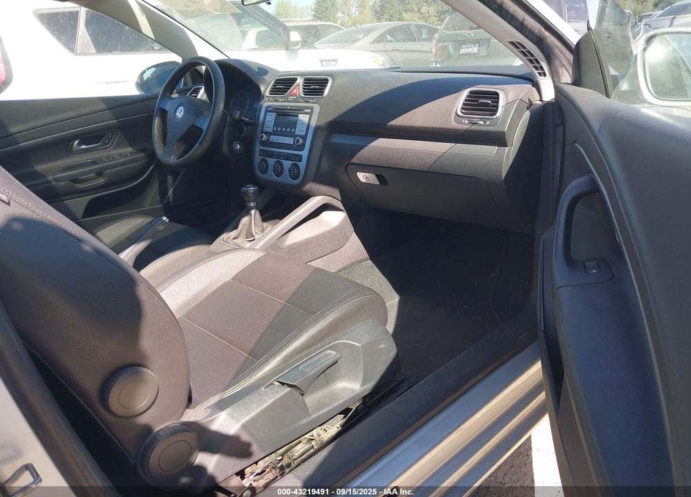 2007 VOLKSWAGEN EOS 2.0T VIN: WVWAA71F07V044994