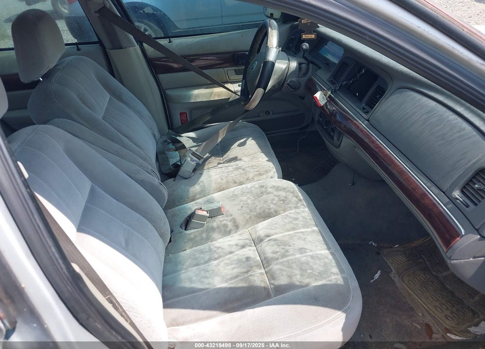 2003 MERCURY GRAND MARQUIS GS VIN: 2MEFM74W93X682421
