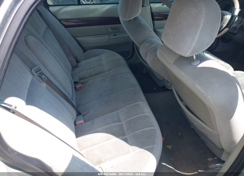 2003 MERCURY GRAND MARQUIS GS VIN: 2MEFM74W93X682421