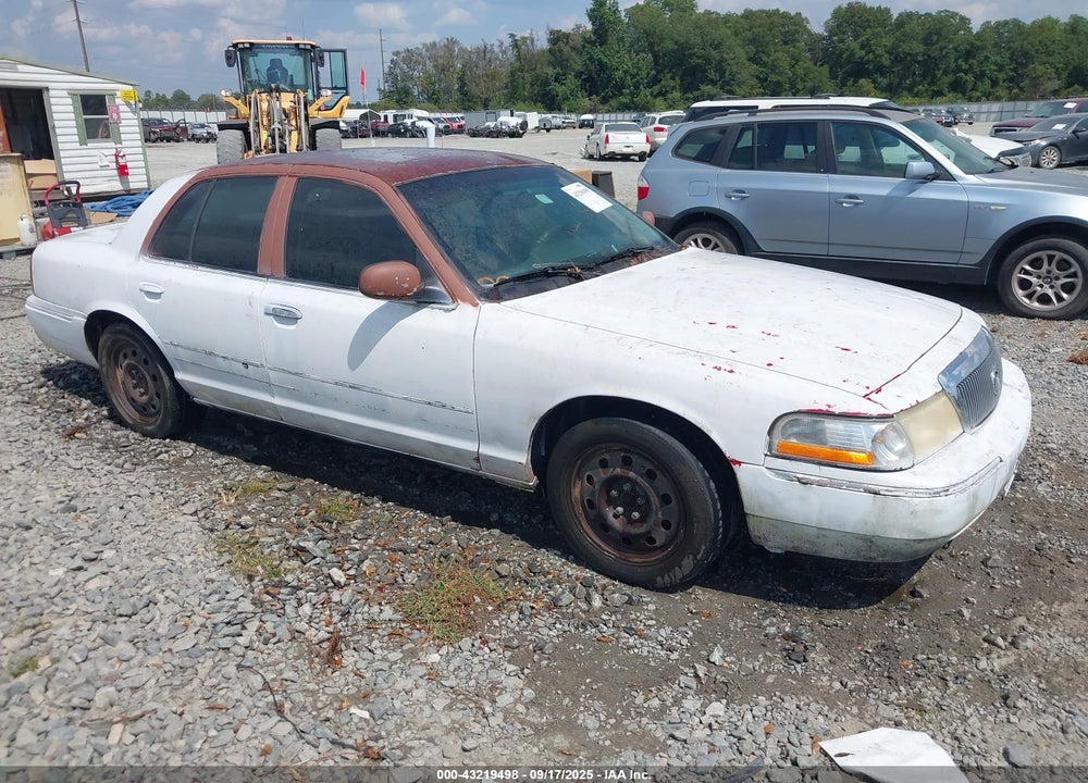 2003 MERCURY GRAND MARQUIS GS VIN: 2MEFM74W93X682421
