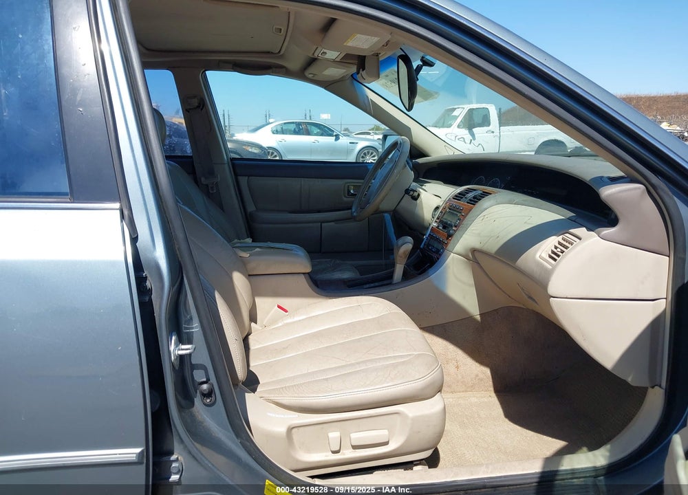 2000 TOYOTA AVALON XLS VIN: 4T1BF28B5YU016753