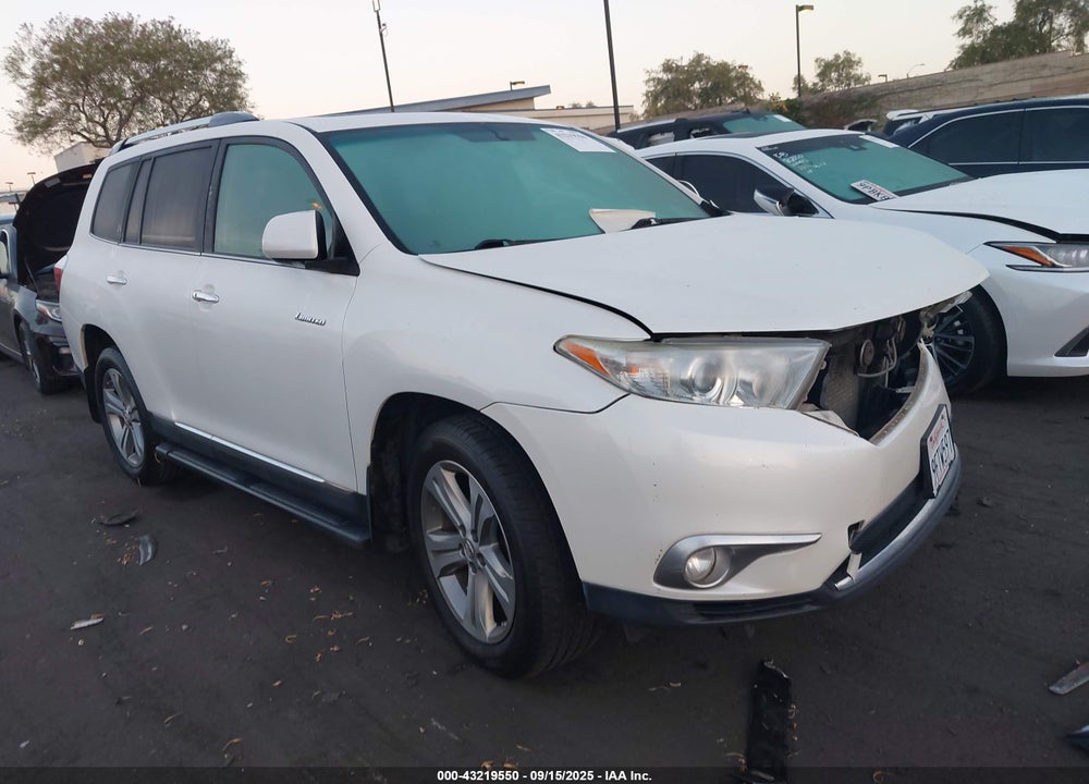 2011 TOYOTA HIGHLANDER LIMITED V6 VIN: 5TDDK3EHXBS077020