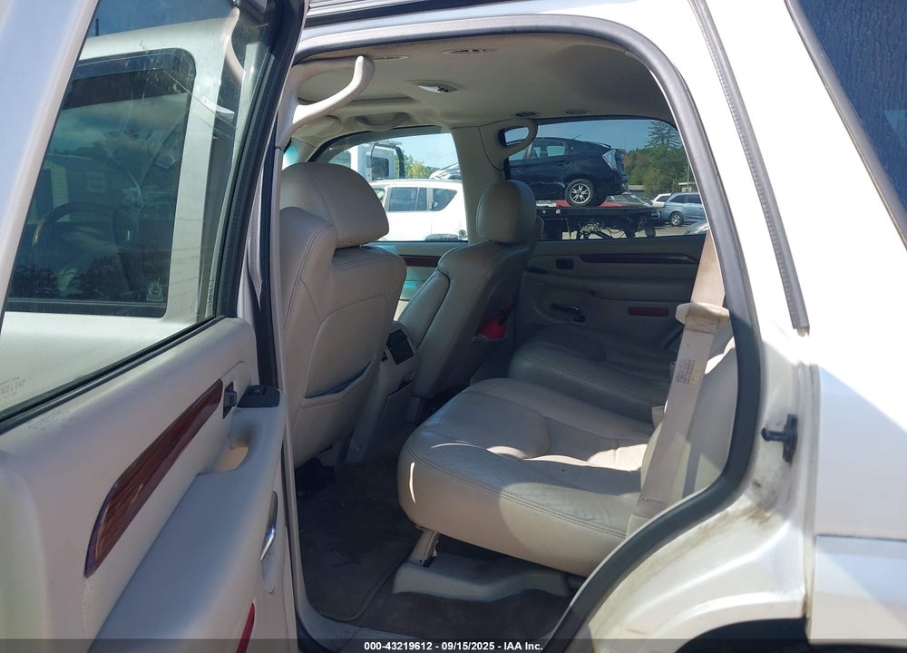 2004 CADILLAC ESCALADE STANDARD VIN: 1GYEK63N44R168911