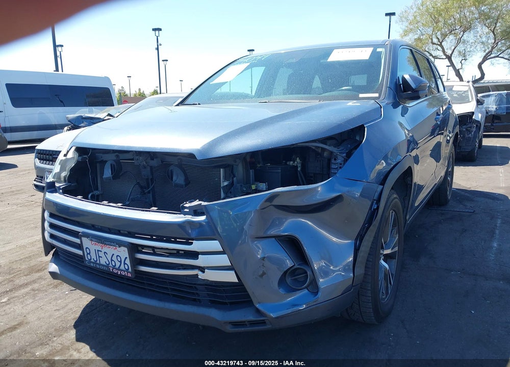 2019 TOYOTA HIGHLANDER LE VIN: 5TDZZRFH7KS315991