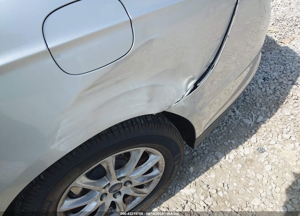 2016 FORD FUSION VIN: 3FA6P0G78GR256864