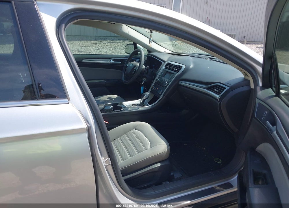 2016 FORD FUSION VIN: 3FA6P0G78GR256864