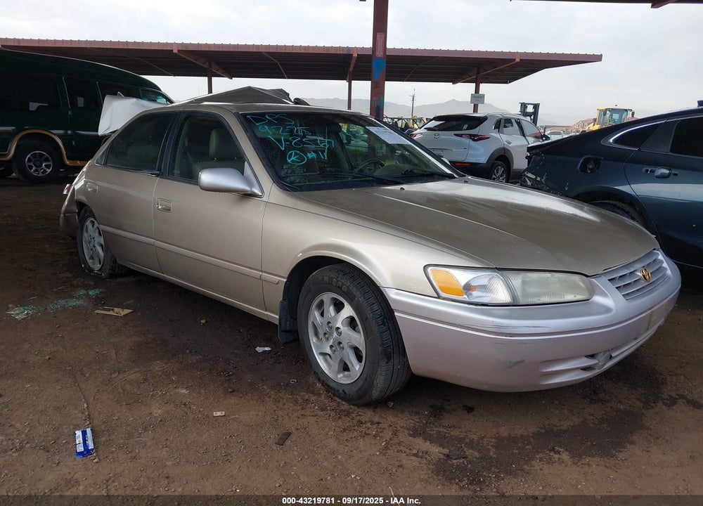 1998 TOYOTA CAMRY XLE V6 VIN: JT2BF28K1W0118567