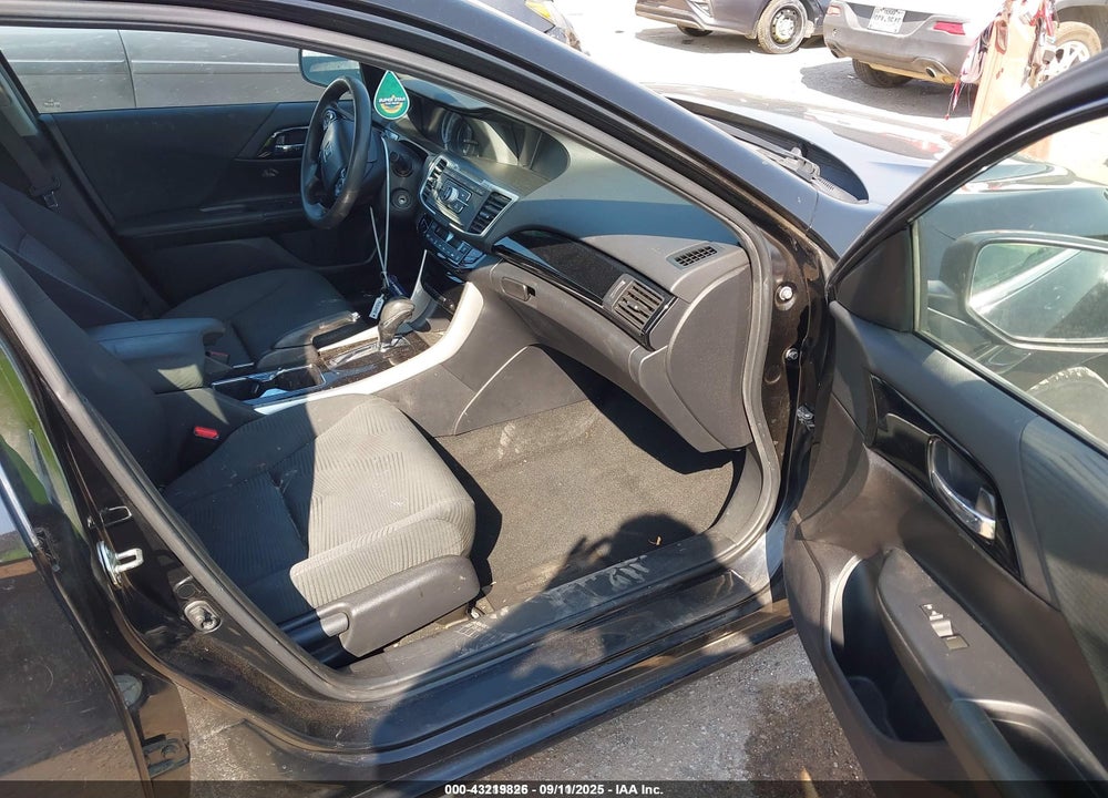 2016 HONDA ACCORD VIN: 1HGCR2F31GA176772