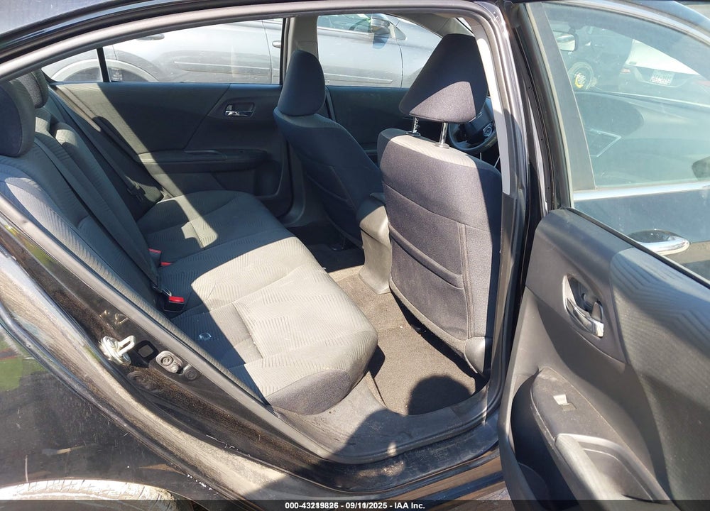 2016 HONDA ACCORD VIN: 1HGCR2F31GA176772