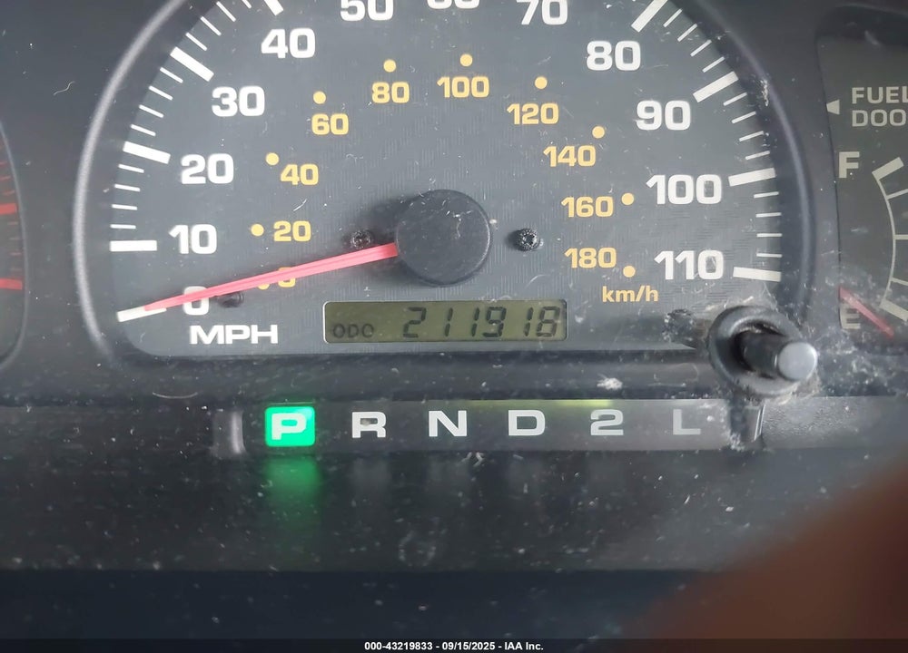 2000 TOYOTA 4RUNNER VIN: JT3GM84R0Y0066705