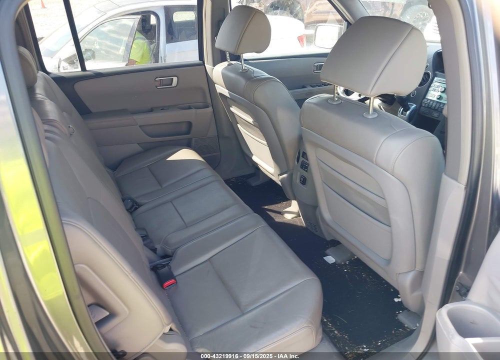 2009 HONDA PILOT VIN: 5FNYF48559B052361