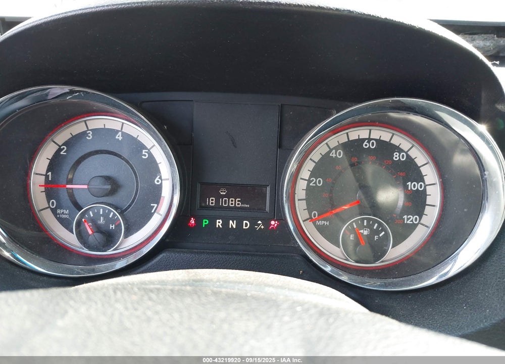 2016 DODGE GRAND CARAVAN SXT VIN: 2C4RDGCG5GR211126