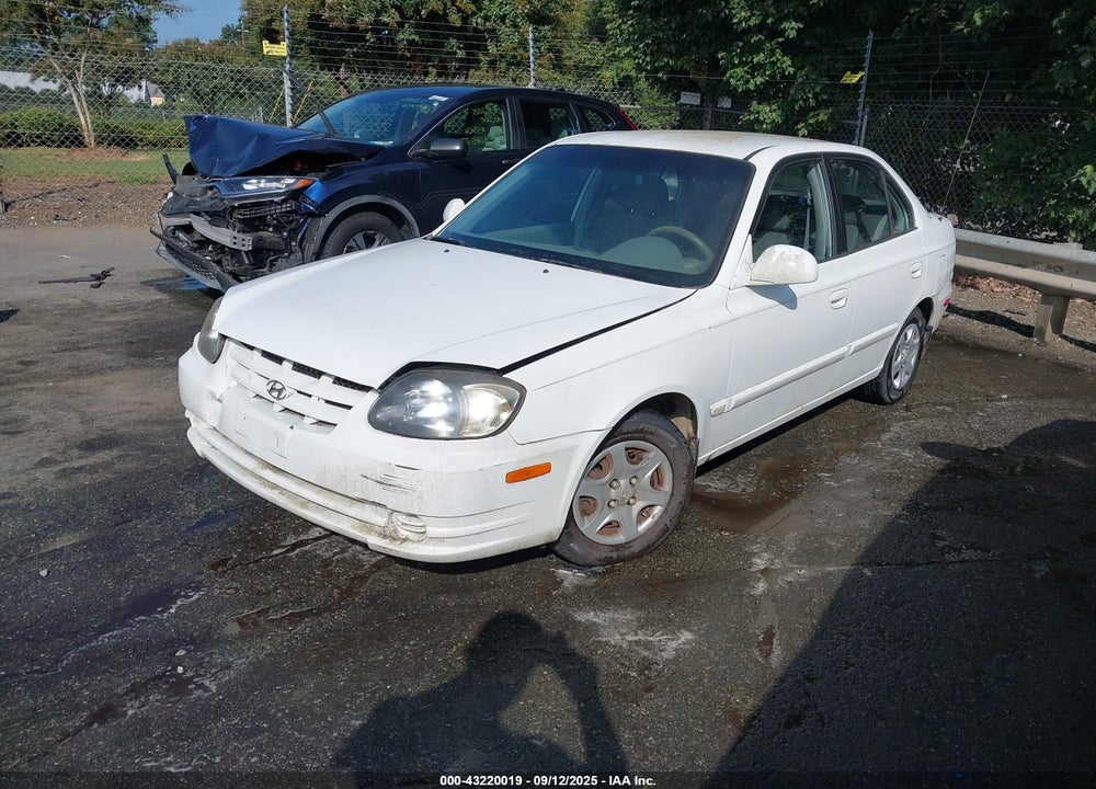 2005 HYUNDAI ACCENT GLS VIN: KMHCG45C85U598336
