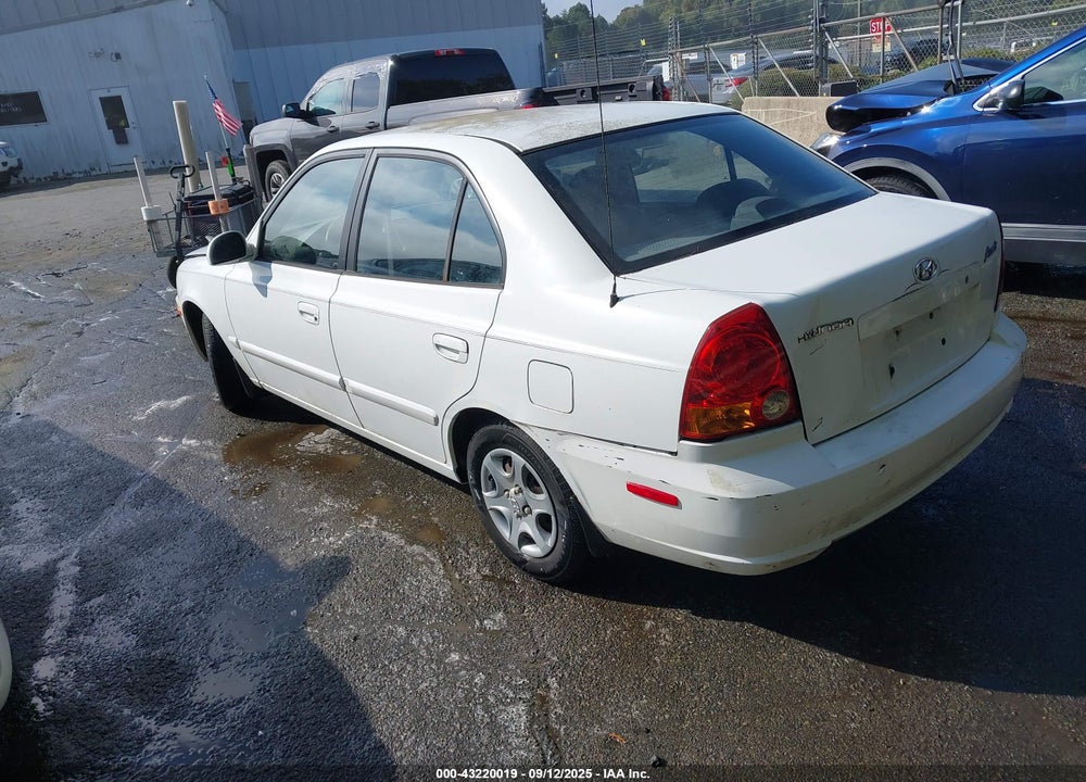 2005 HYUNDAI ACCENT GLS VIN: KMHCG45C85U598336