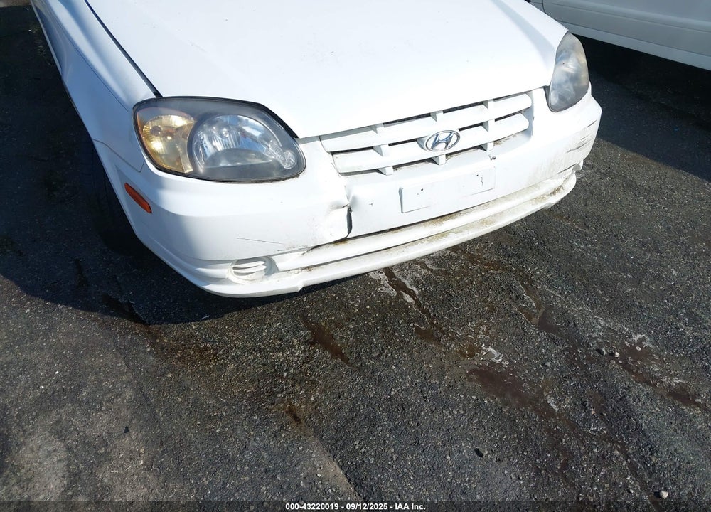 2005 HYUNDAI ACCENT GLS VIN: KMHCG45C85U598336