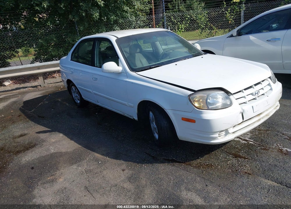 2005 HYUNDAI ACCENT GLS VIN: KMHCG45C85U598336