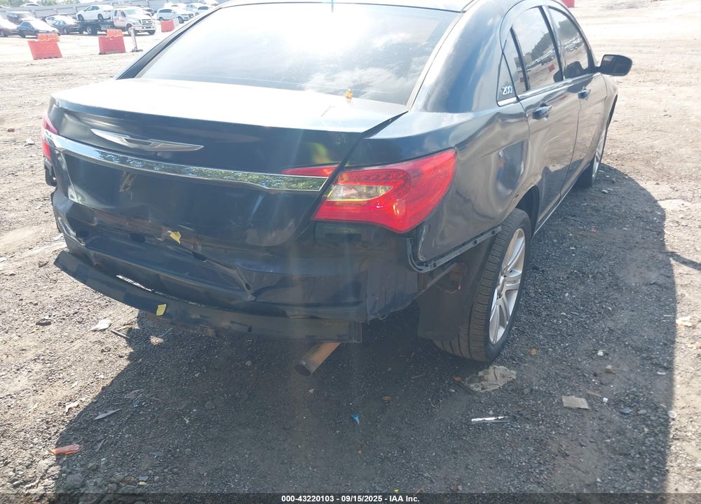 2013 CHRYSLER 200 VIN: 1C3CCBBB1DN673973