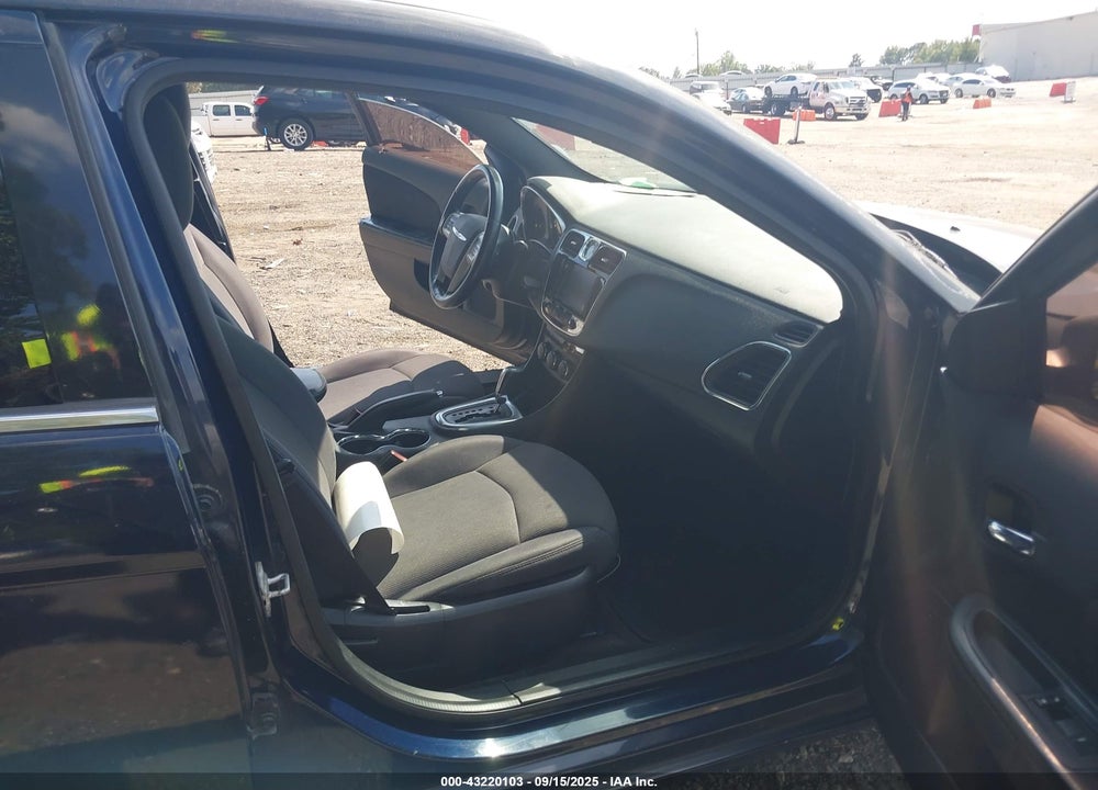 2013 CHRYSLER 200 VIN: 1C3CCBBB1DN673973