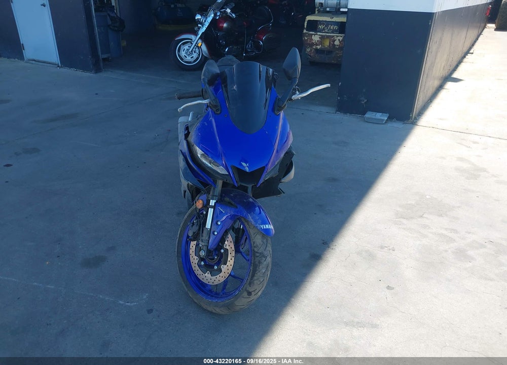 2024 YAMAHA YZFR3 A VIN: MH3RH18Y2RK013786
