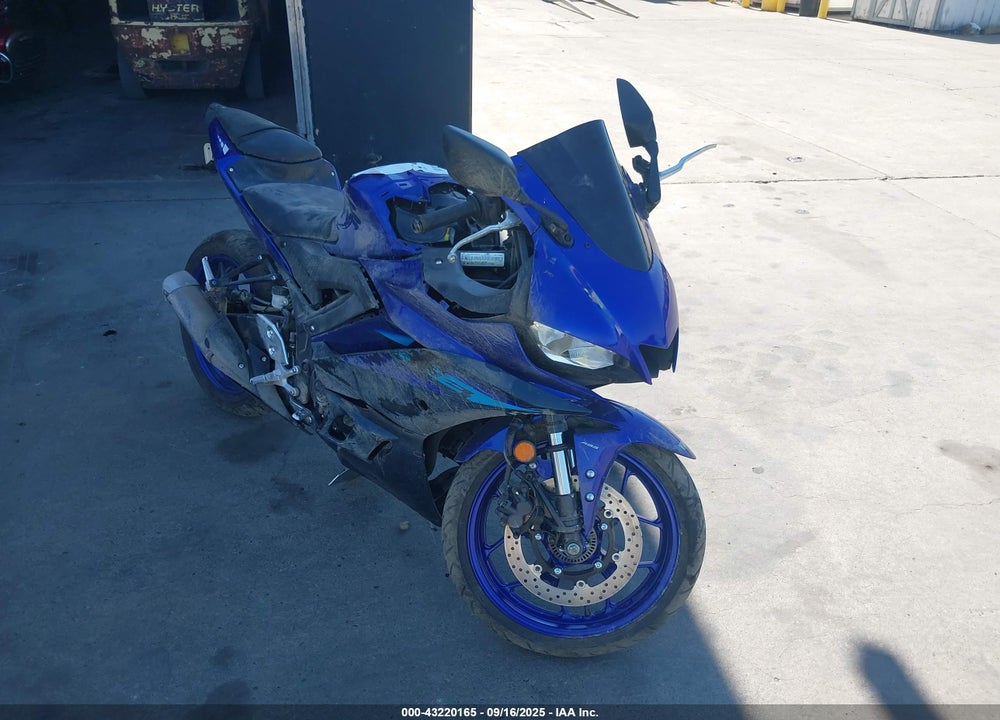 2024 YAMAHA YZFR3 A VIN: MH3RH18Y2RK013786