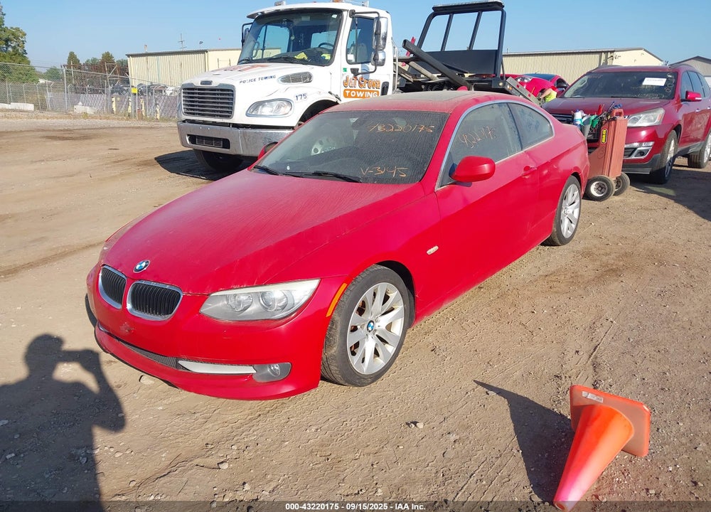 2011 BMW 3 SERIES VIN: WBAKE5C59BE573142