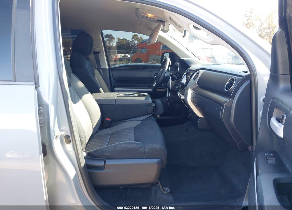 2018 TOYOTA TUNDRA VIN: 5TFEY5F17JX232616