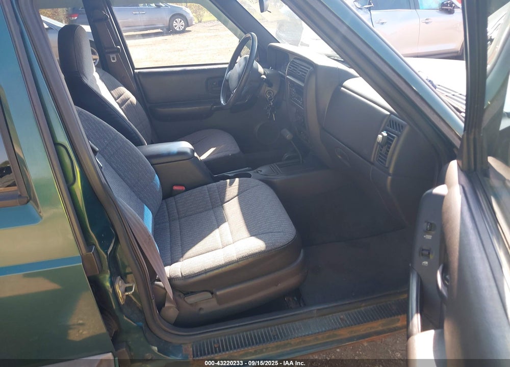 2001 JEEP CHEROKEE SPORT VIN: 1J4FF48S31L601953