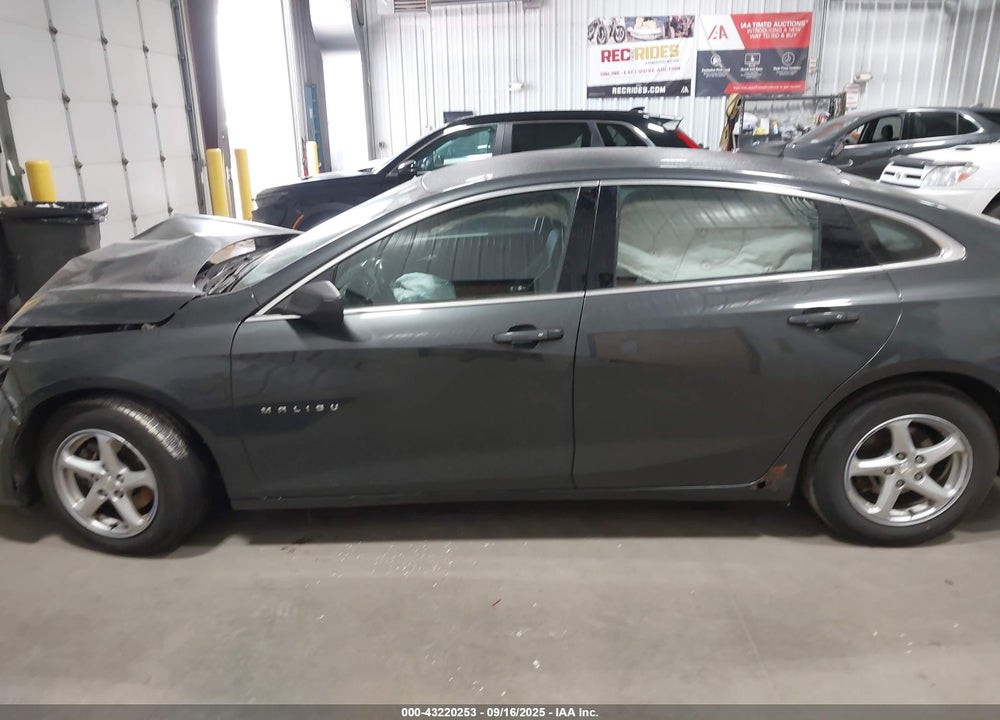 2017 CHEVROLET MALIBU LS VIN: 1G1ZB5ST8HF210420
