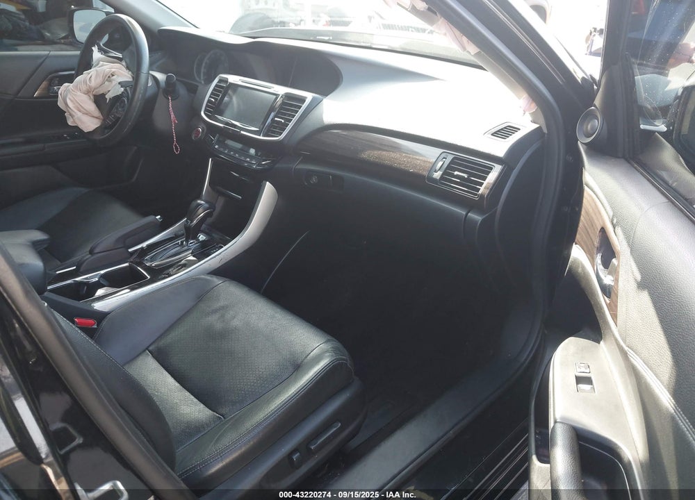 2017 HONDA ACCORD TOURING V6 VIN: 1HGCR3F98HA025665