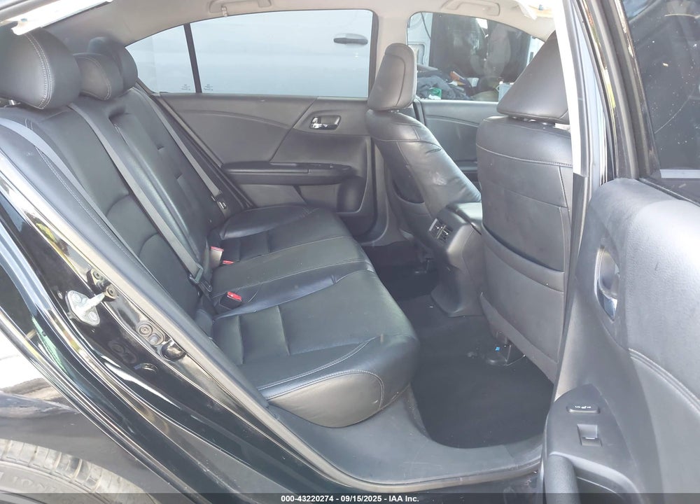 2017 HONDA ACCORD TOURING V6 VIN: 1HGCR3F98HA025665