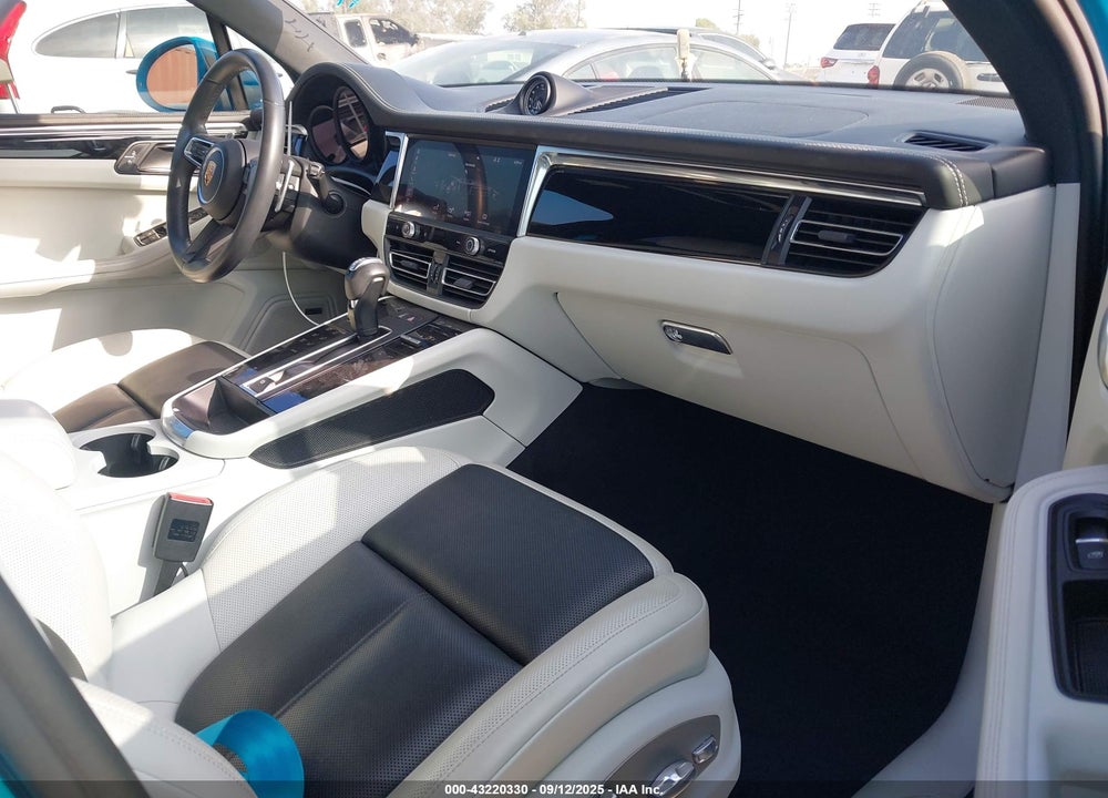 2023 PORSCHE MACAN T VIN: WP1AA2A51PLB02969