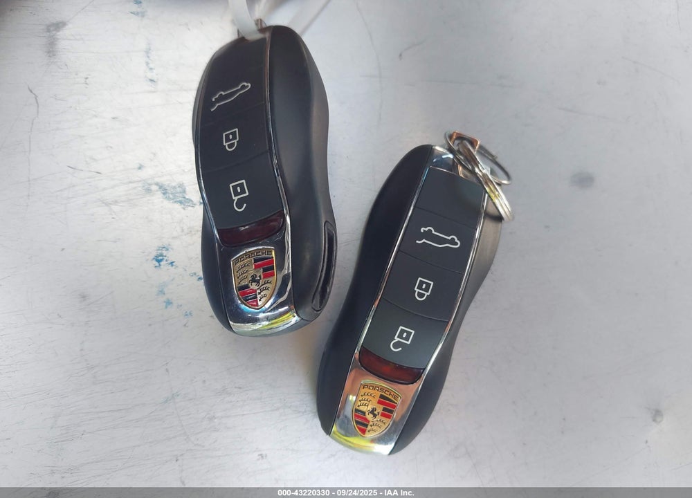 2023 PORSCHE MACAN T VIN: WP1AA2A51PLB02969