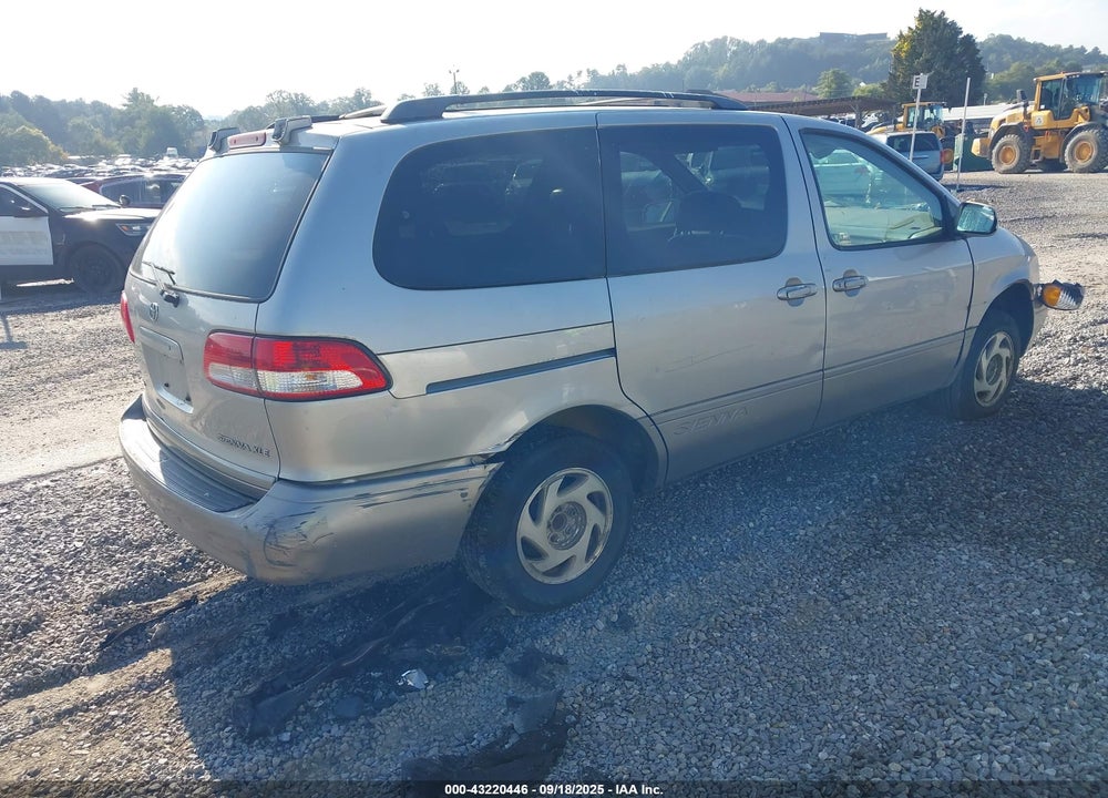 2001 TOYOTA SIENNA XLE VIN: 4T3ZF13C71U377827