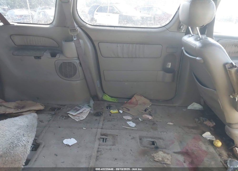 2001 TOYOTA SIENNA XLE VIN: 4T3ZF13C71U377827