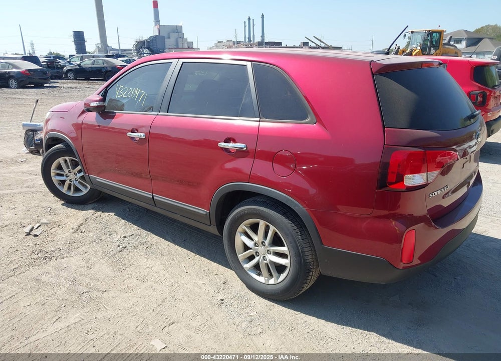 2015 KIA SORENTO LX VIN: 5XYKT3A60FG627224
