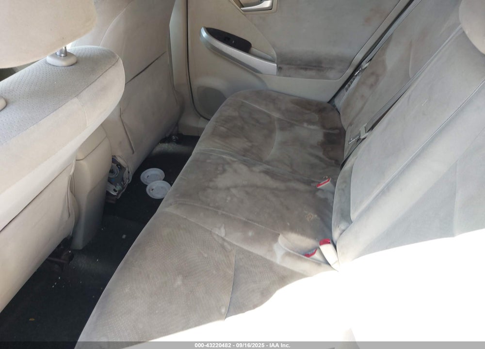 2013 TOYOTA PRIUS THREE VIN: JTDKN3DU4D5544213