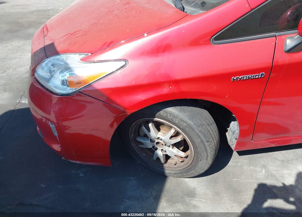 2013 TOYOTA PRIUS THREE VIN: JTDKN3DU4D5544213
