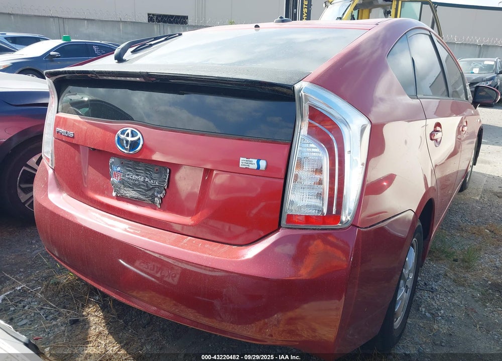 2013 TOYOTA PRIUS THREE VIN: JTDKN3DU4D5544213