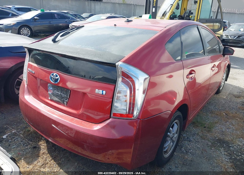 2013 TOYOTA PRIUS THREE VIN: JTDKN3DU4D5544213