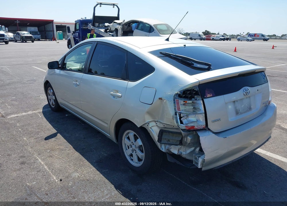 2005 TOYOTA PRIUS VIN: JTDKB20U150119636