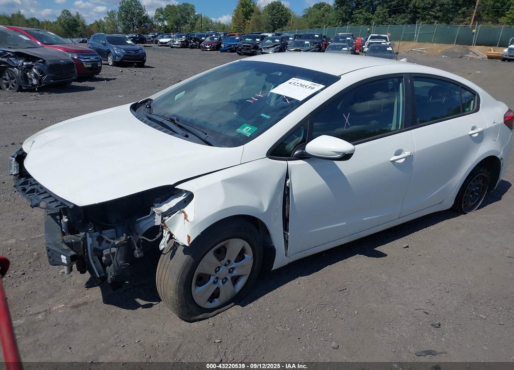 2018 KIA FORTE VIN: 3KPFK4A76JE236023