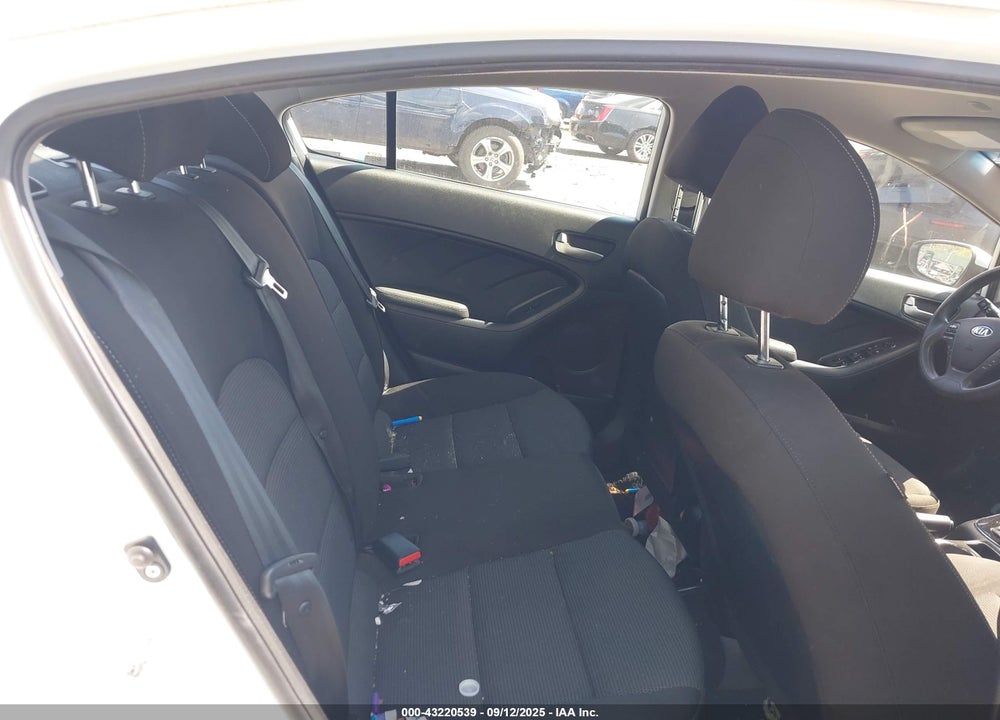 2018 KIA FORTE VIN: 3KPFK4A76JE236023