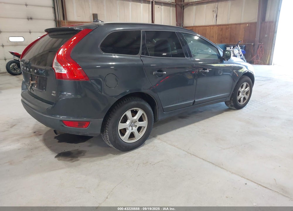 2010 VOLVO XC60 VIN: YV4960DZ6A2103943