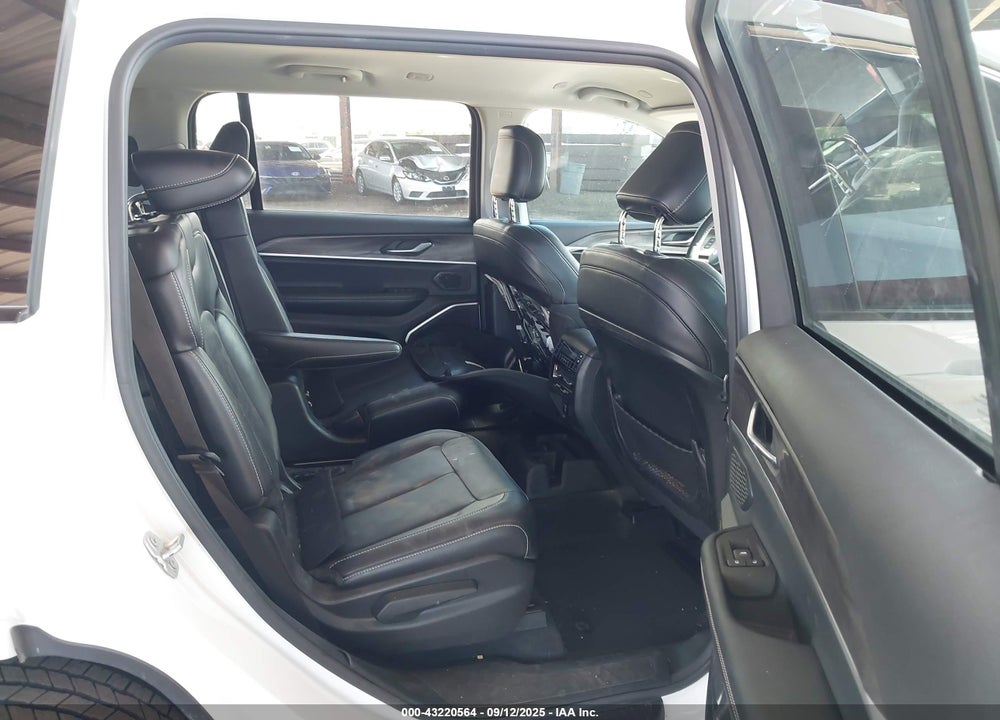 2021 JEEP GRAND CHEROKEE L VIN: 1C4RJKBG9M8200117