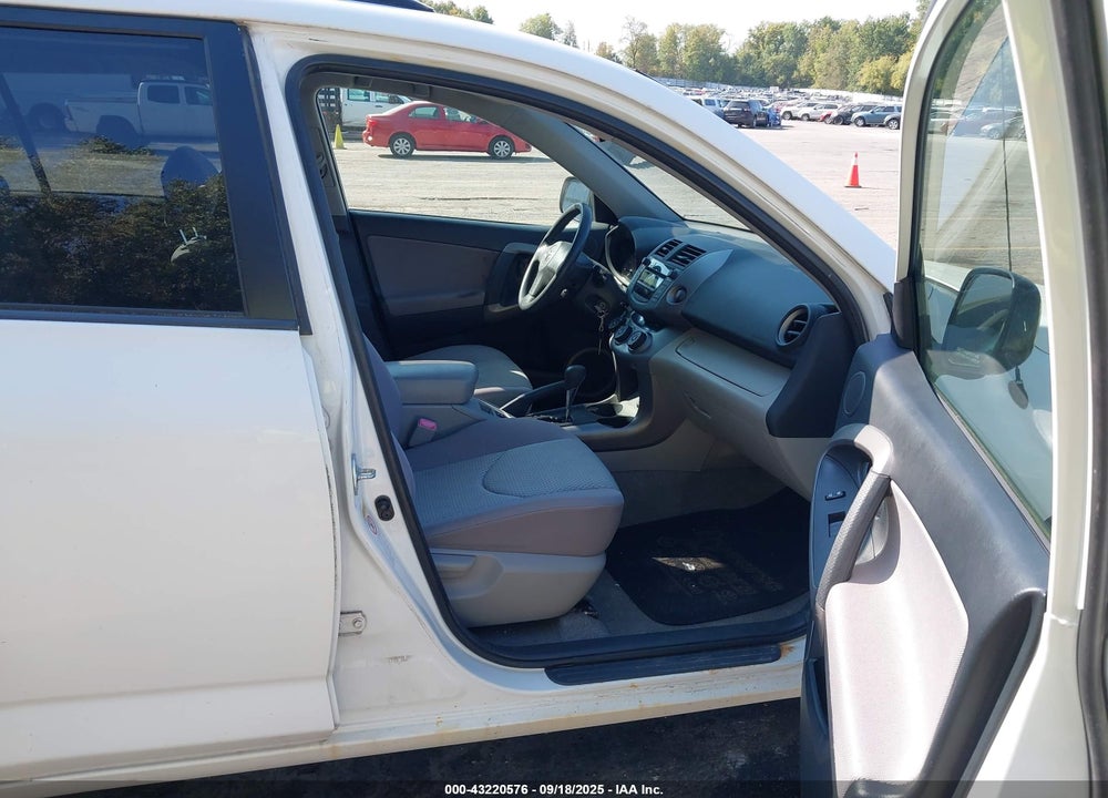 2008 TOYOTA RAV4 VIN: JTMBD33V986076427