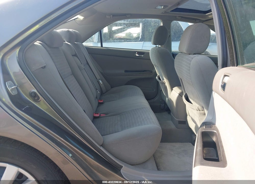2005 TOYOTA CAMRY LE VIN: 4T1BE32K75U507872