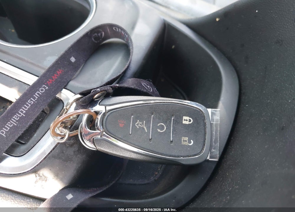 2020 CHEVROLET EQUINOX VIN: 2GNAXNEV3L6202318