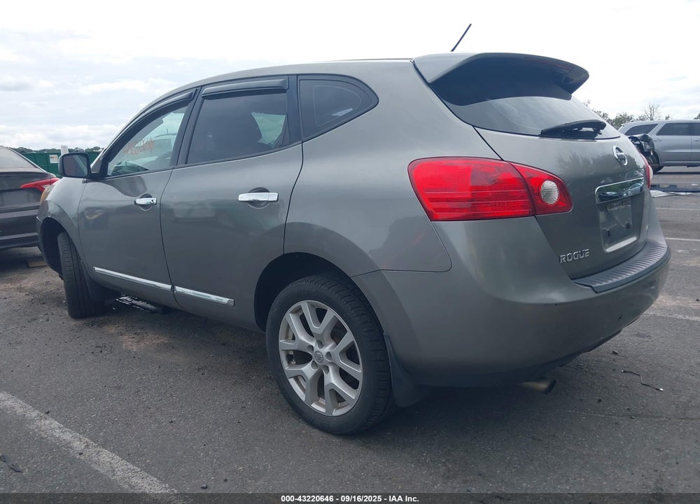 2012 NISSAN ROGUE S VIN: JN8AS5MV2CW401556