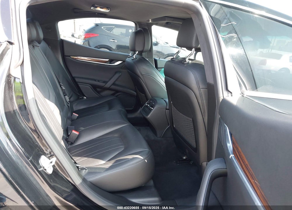 2016 MASERATI GHIBLI VIN: ZAM57XSAXG1176943